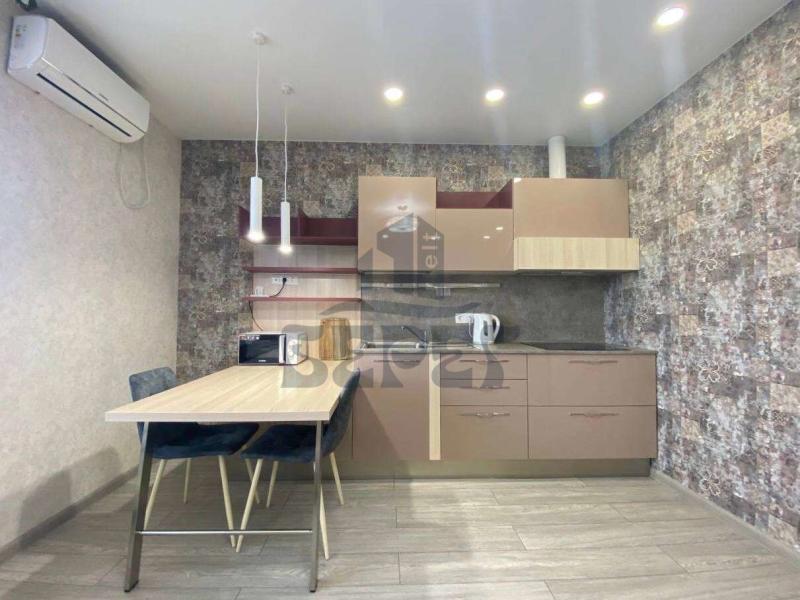 1-комн. квартира, 38 м², 10/20 этаж