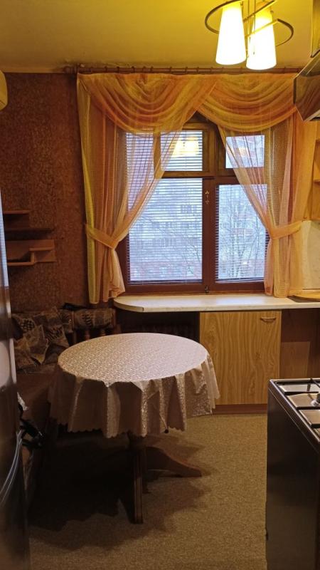 2-комн. квартира, 57 м², 4/9 этаж