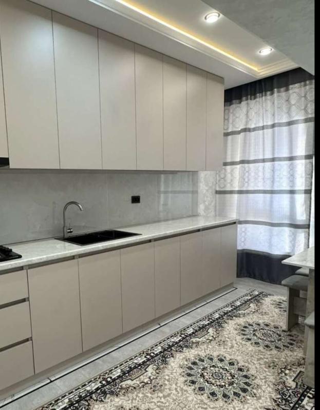 3-комн. квартира, 74 м², 4/10 этаж