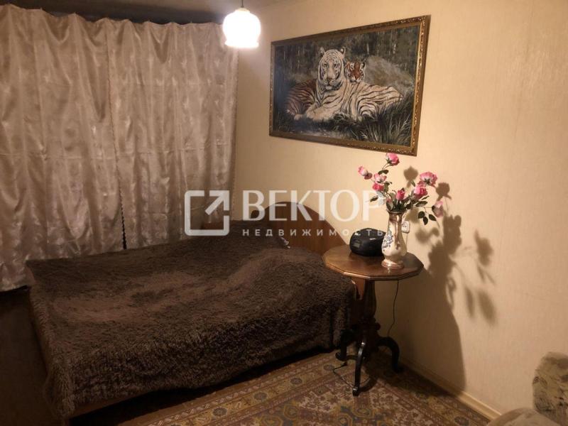 2-комн. квартира, 50 м², 1/5 этаж