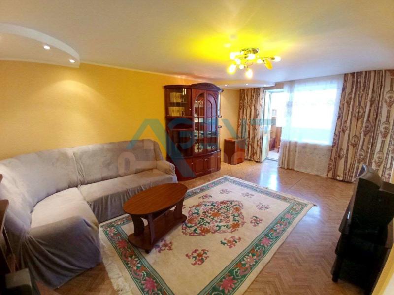 3-комн. квартира, 98 м², 3/15 этаж