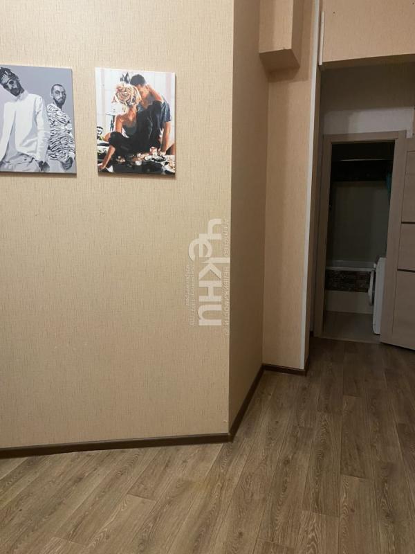 2-комн. квартира, 54 м², 1/4 этаж