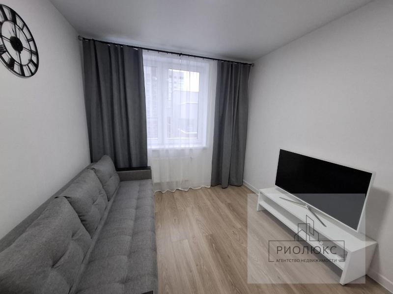 1-комн. квартира, 33 м², 8/21 этаж