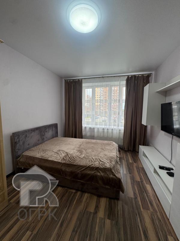 1-комн. квартира, 37 м², 2/17 этаж