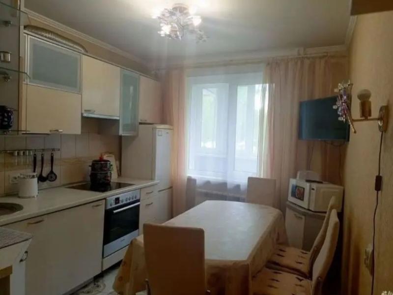 2-комн. квартира, 46 м², 1/9 этаж
