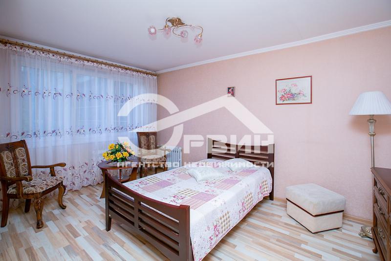 2-комн. квартира, 46 м², 1/9 этаж