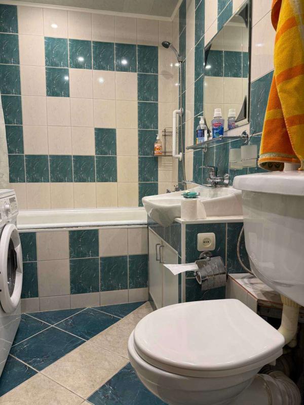 2-комн. квартира, 68 м², 3/4 этаж