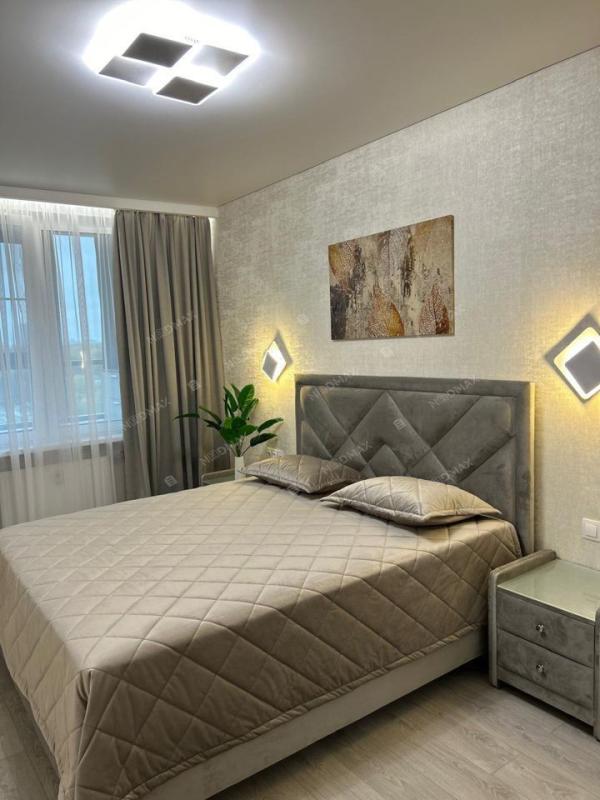 3-комн. квартира, 80 м², 11/20 этаж