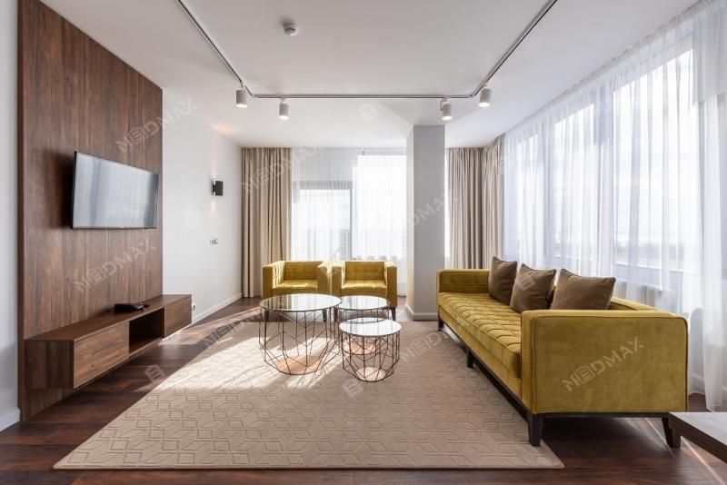 2-комн. квартира, 72 м², 2/8 этаж