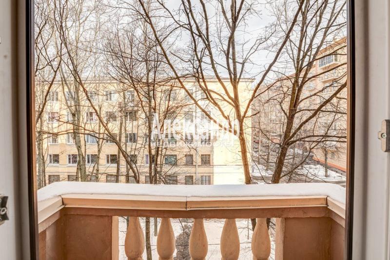 2-комн. квартира, 70 м², 4/5 этаж