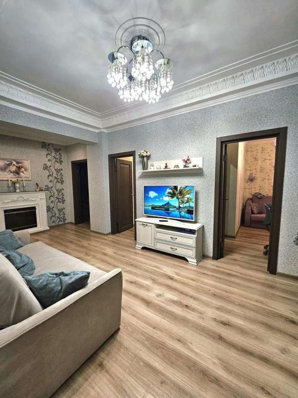 3-комн. квартира, 69 м², 3/5 этаж