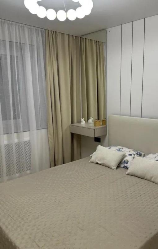 1-комн. квартира, 37 м², 3/16 этаж