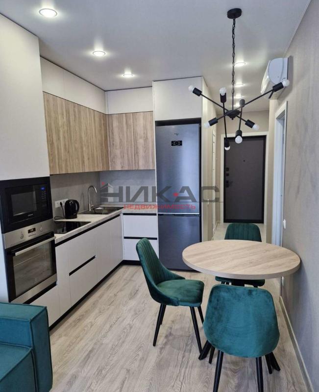 2-комн. квартира, 70 м², 7/19 этаж