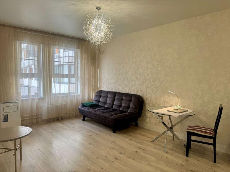 1-комн. квартира, 43 м², 2/15 этаж