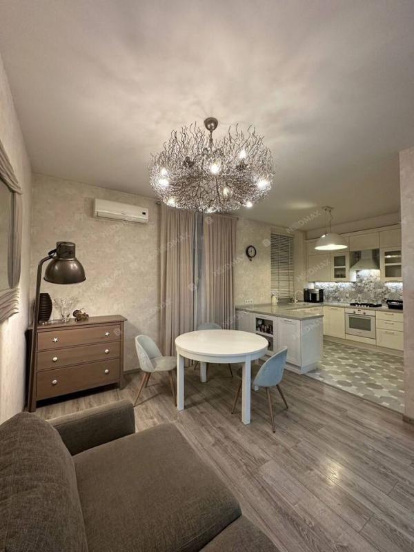 3-комн. квартира, 76 м², 1/5 этаж