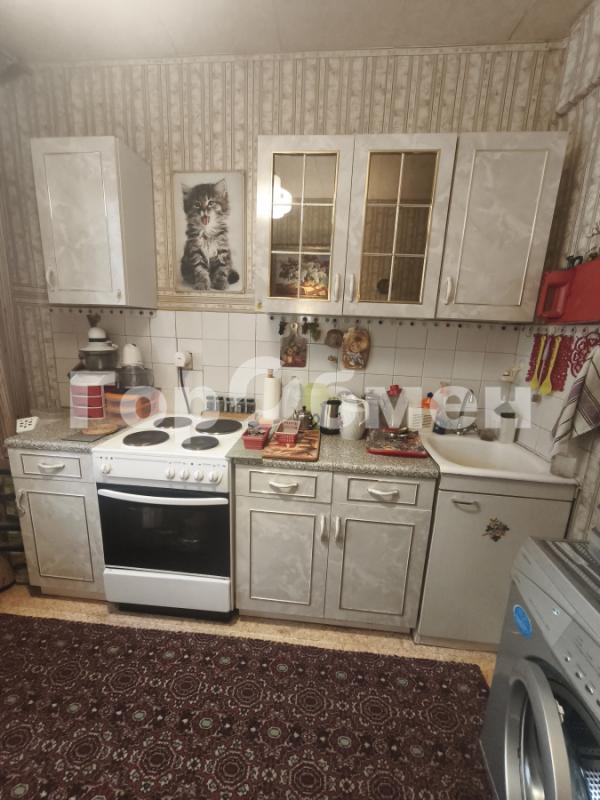 2-комн. квартира, 46 м², 3/12 этаж