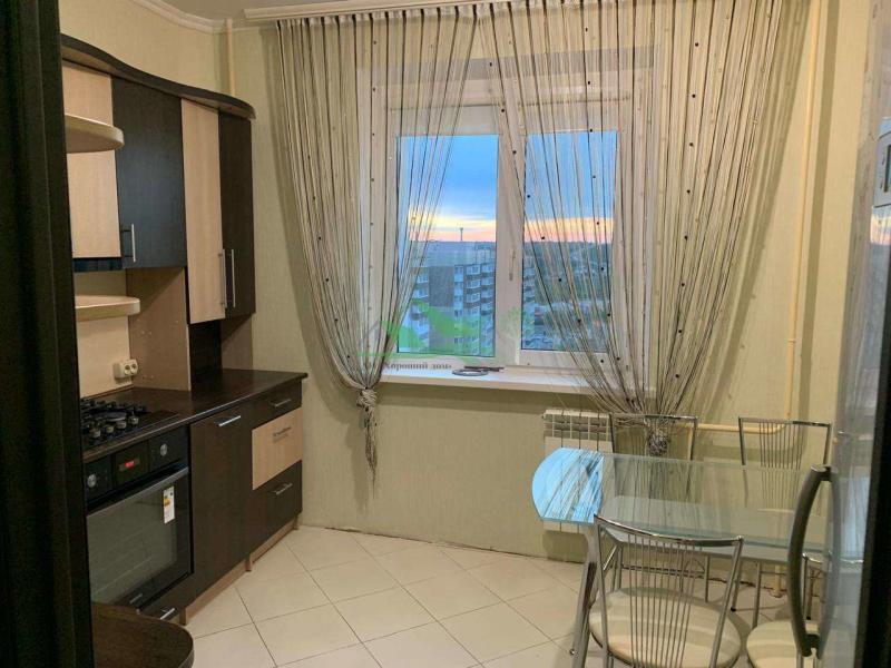 2-комн. квартира, 52 м², 7/10 этаж