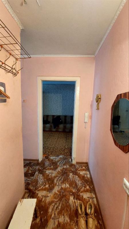 2-комн. квартира, 43 м², 1/5 этаж