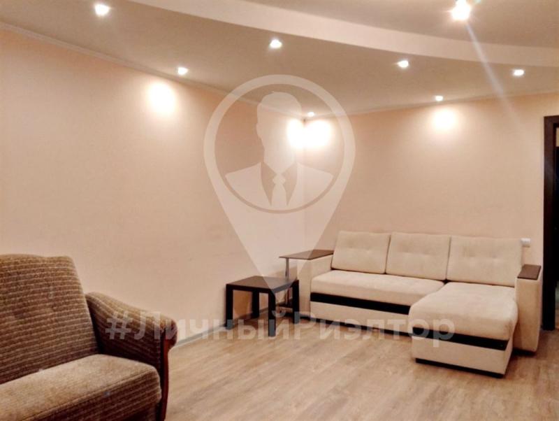 2-комн. квартира, 70 м², 1/10 этаж