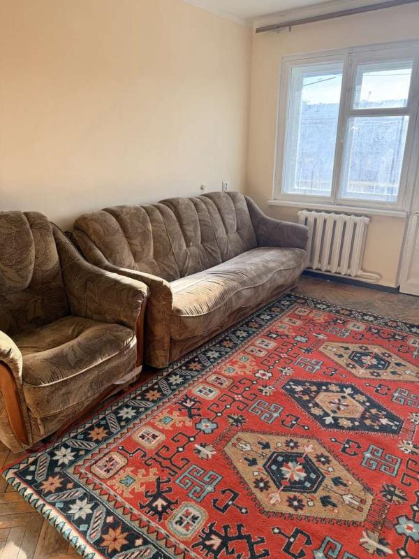 2-комн. квартира, 45 м², 5/5 этаж