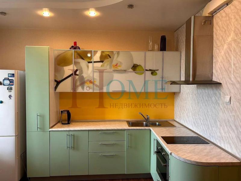 2-комн. квартира, 63 м², 13/15 этаж