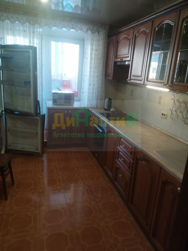 2-комн. квартира, 67 м², 3/14 этаж