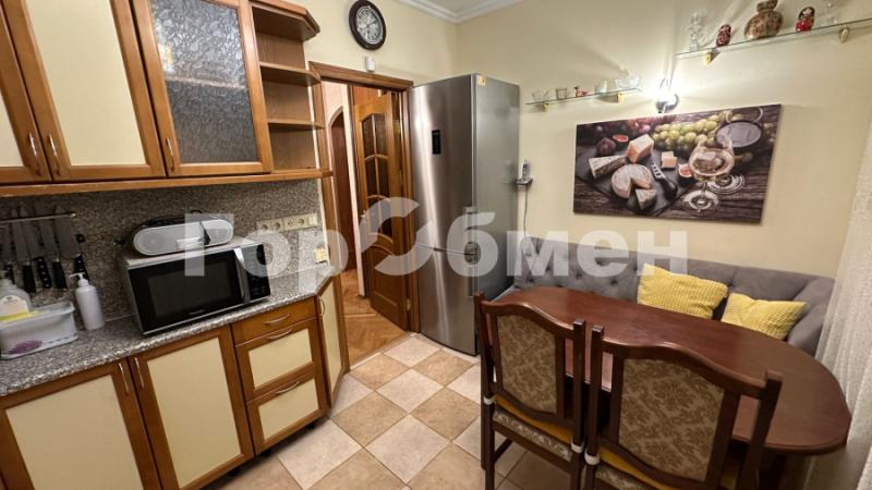 2-комн. квартира, 52 м², 1/16 этаж