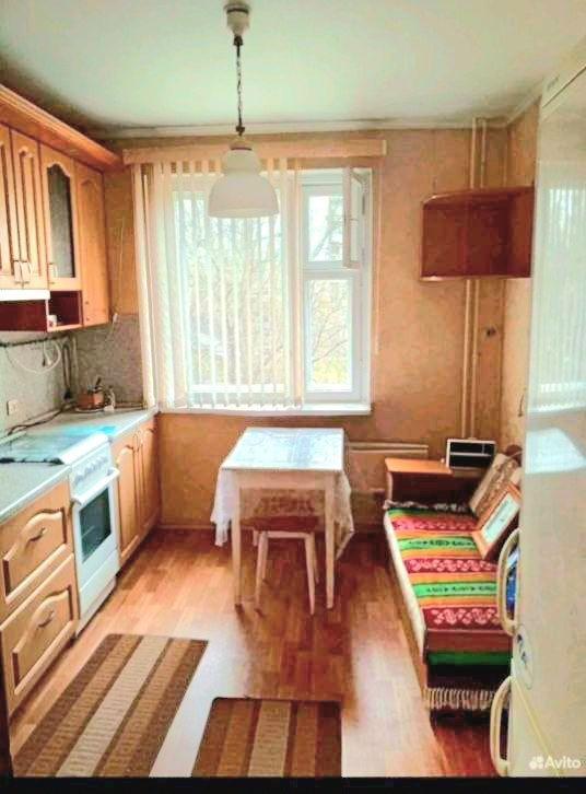 2-комн. квартира, 49 м², 3/9 этаж