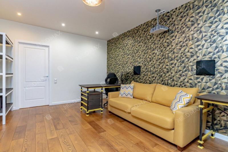 3-комн. квартира, 86 м², 8/10 этаж