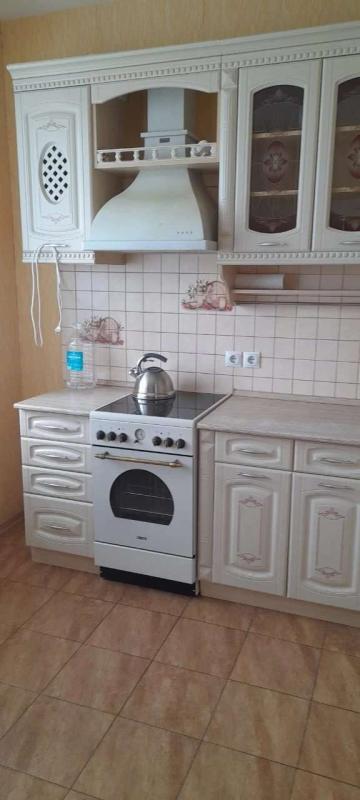 2-комн. квартира, 64 м², 9/12 этаж