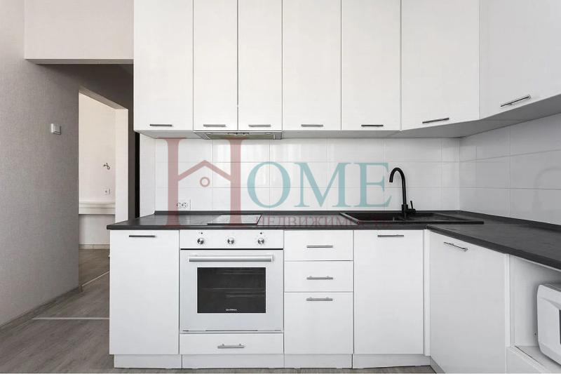 1-комн. квартира, 32 м², 10/10 этаж