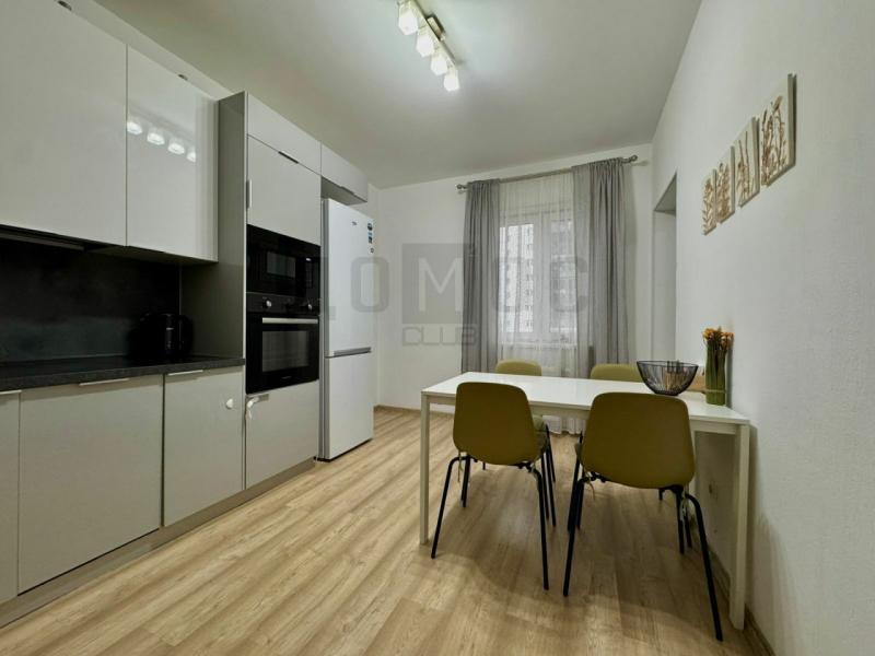 3-комн. квартира, 80 м², 2/19 этаж