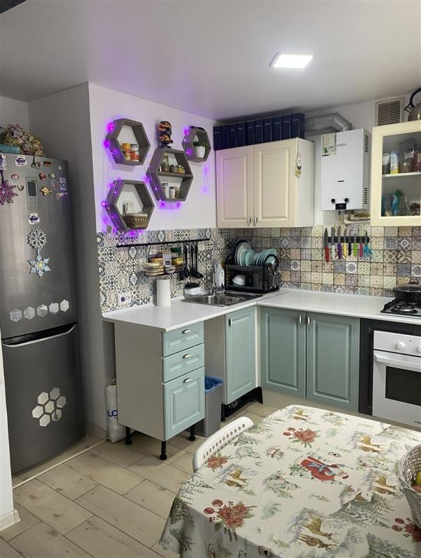 2-комн. квартира, 45 м², 3/5 этаж