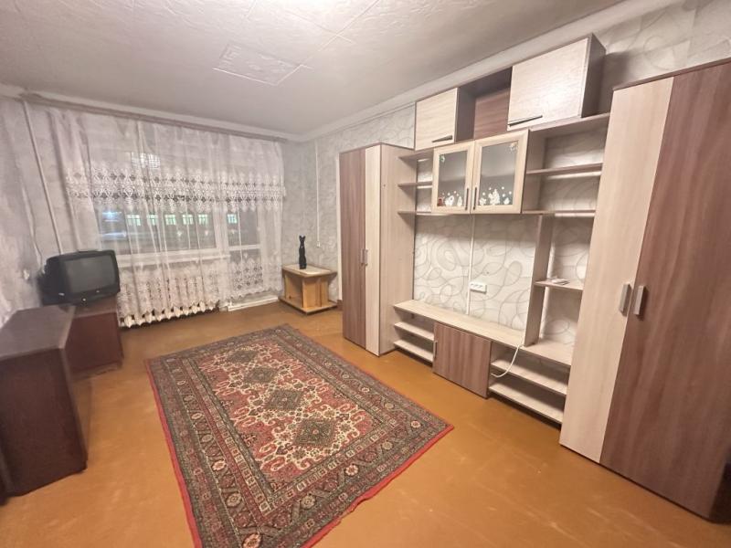2-комн. квартира, 42 м², 2/4 этаж