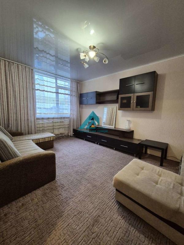 2-комн. квартира, 50 м², 3/17 этаж