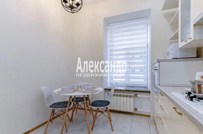 2-комн. квартира, 74 м², 4/5 этаж