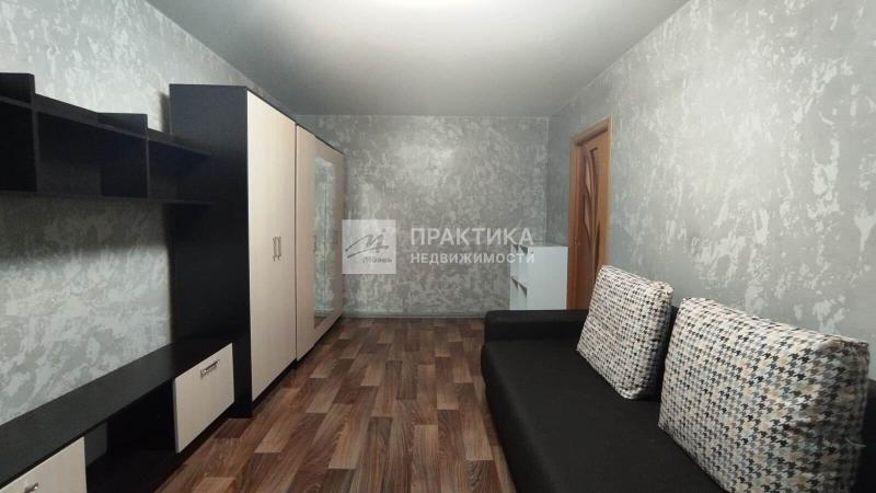 2-комн. квартира, 49 м², 2/5 этаж
