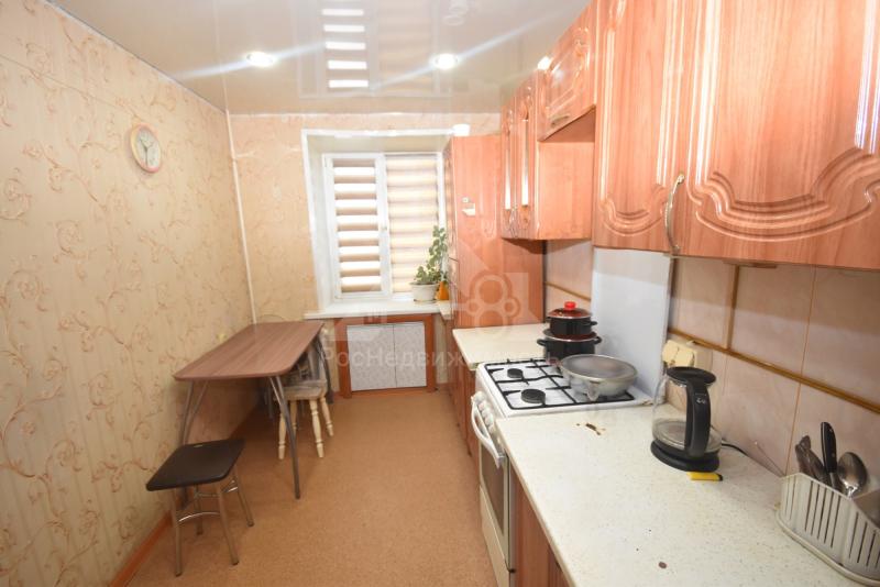 2-комн. квартира, 52 м², 2/5 этаж