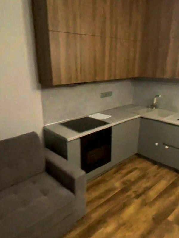 2-комн. квартира, 67 м², 2/5 этаж