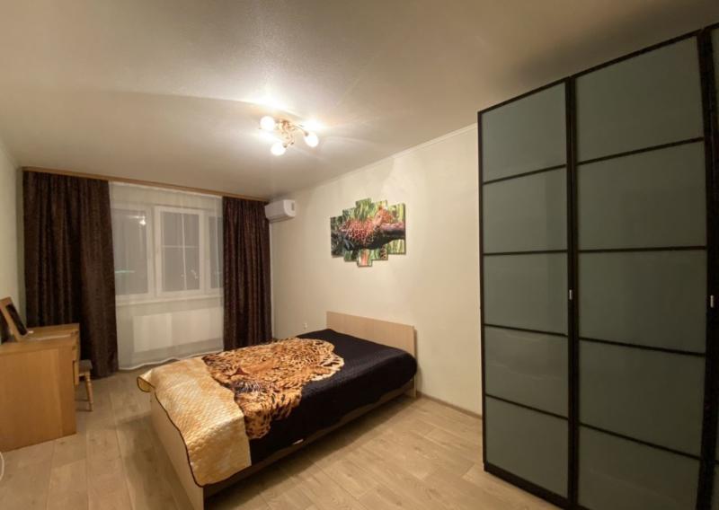 2-комн. квартира, 63 м², 11/16 этаж