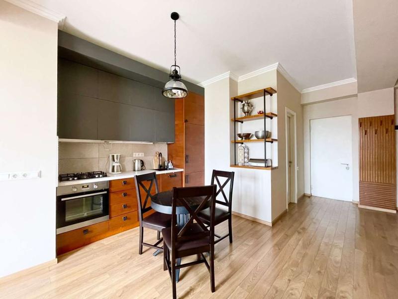 2-комн. квартира, 65 м², 3/5 этаж