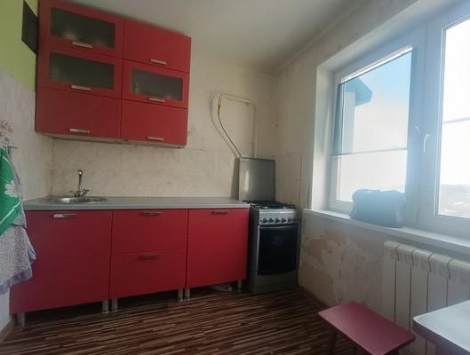 2-комн. квартира, 49 м², 3/5 этаж