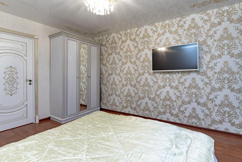 2-комн. квартира, 65 м², 3/9 этаж
