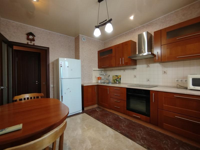 2-комн. квартира, 60 м², 9/16 этаж