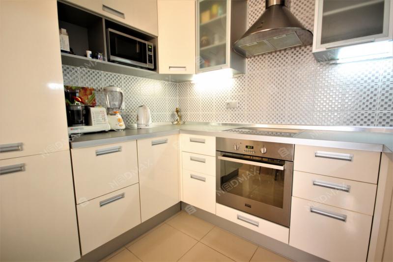 2-комн. квартира, 70 м², 23/25 этаж