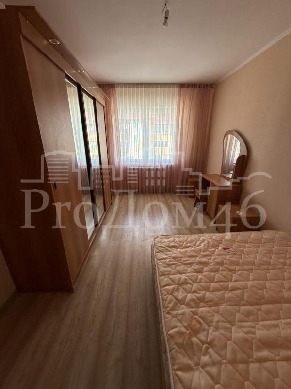 2-комн. квартира, 58 м², 4/4 этаж