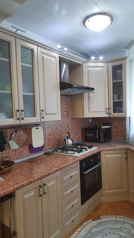 3-комн. квартира, 80 м², 2/10 этаж
