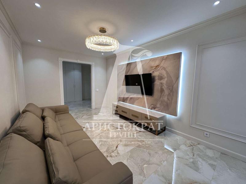 2-комн. квартира, 70 м², 4/10 этаж