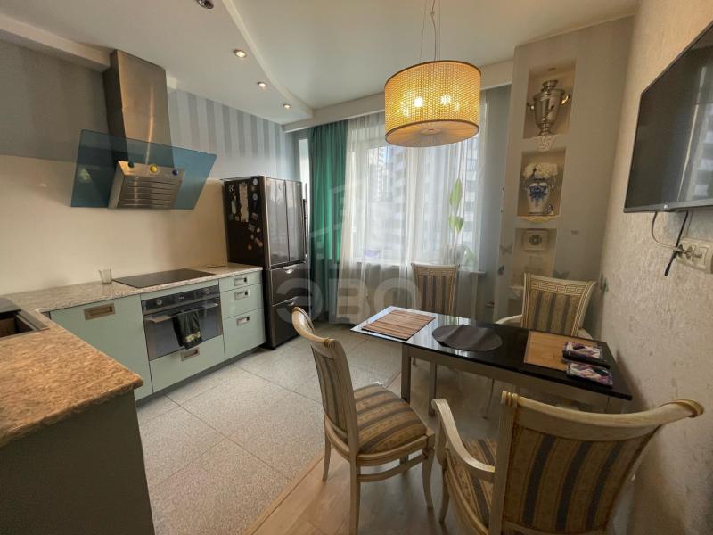 2-комн. квартира, 54 м², 8/23 этаж