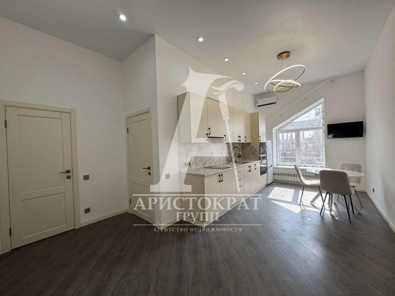 1-комн. квартира, 42 м², 10/10 этаж